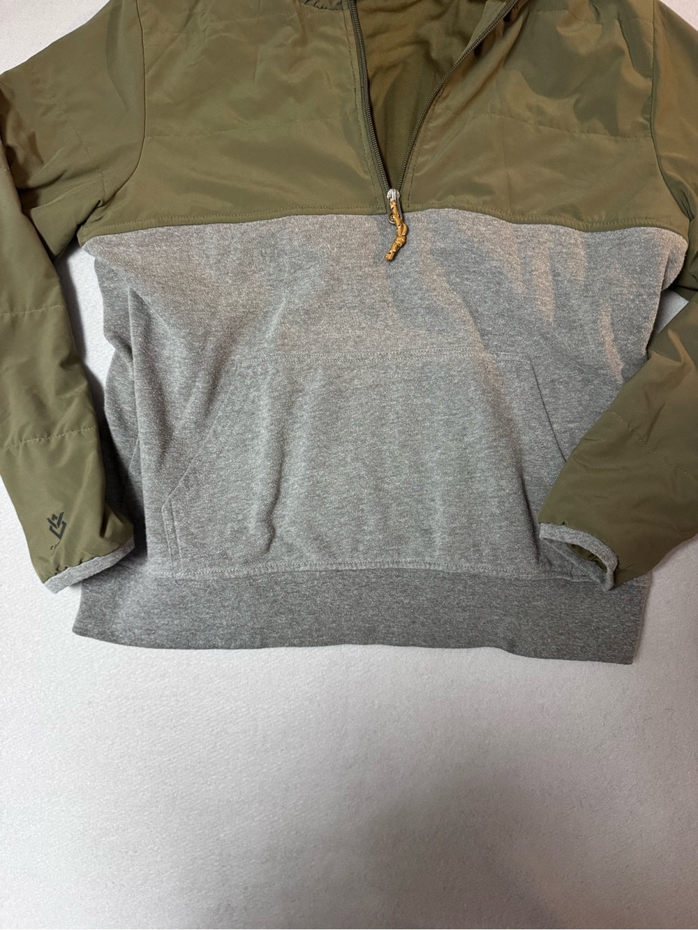 Men's Veece Olive & Gray Hooded Half-Zip Pullover Jacket - Picture 4 of 8